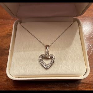 NWT Silver/Diamond heart necklace